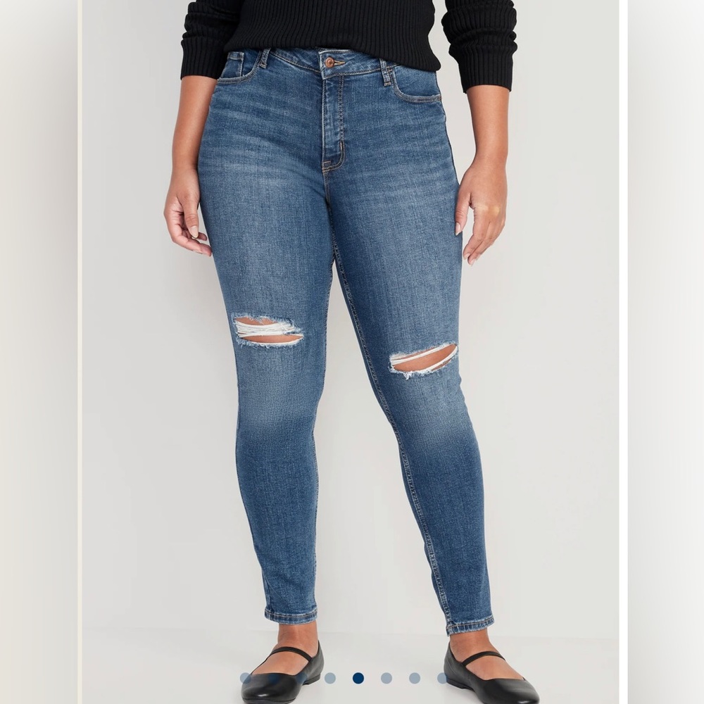 Old Navy High-Rise Distressed Skinny Jeans - Medium Blue